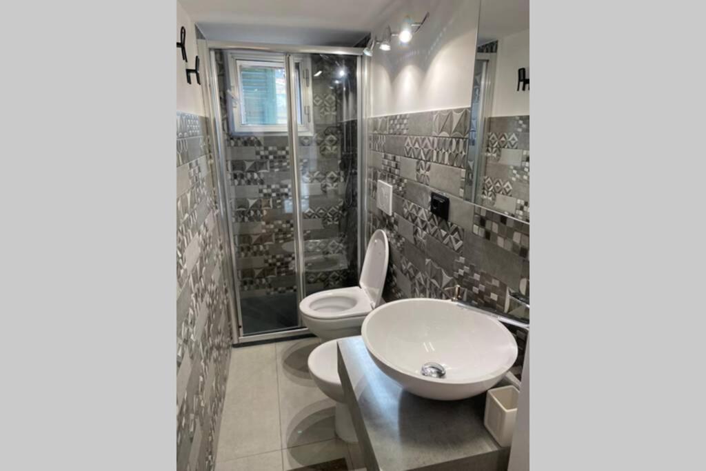 La Casa Comoda 1 Apartment Genoa Ngoại thất bức ảnh